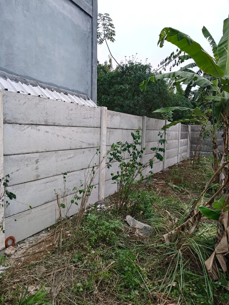 Pagar panel beton untuk lahan di Karawang