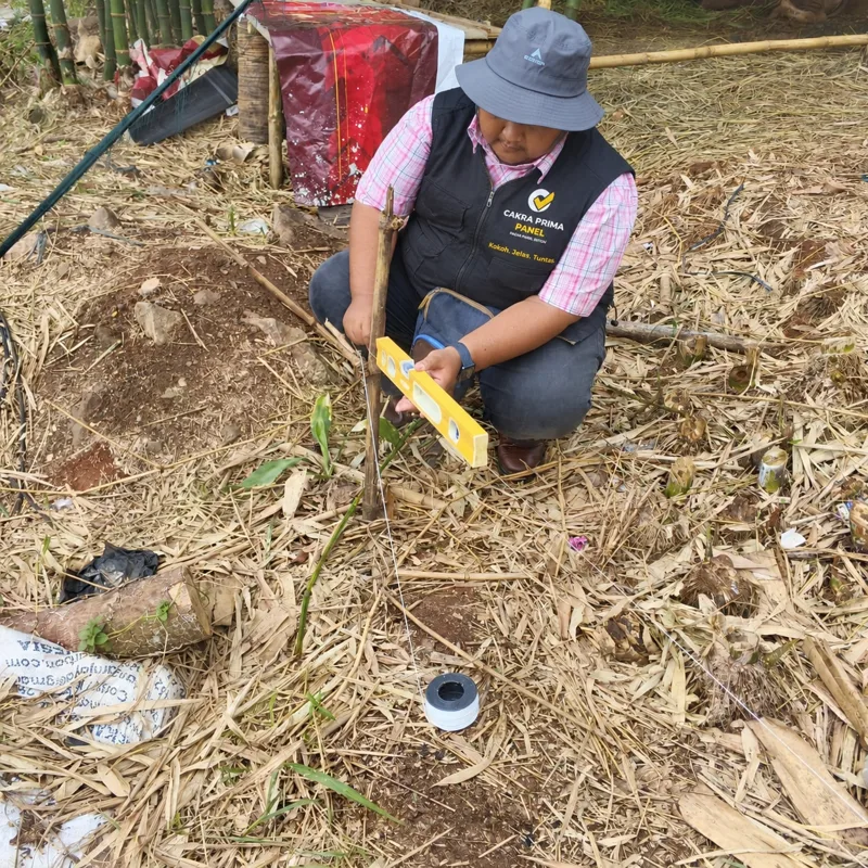 Pagar panel beton terpasang